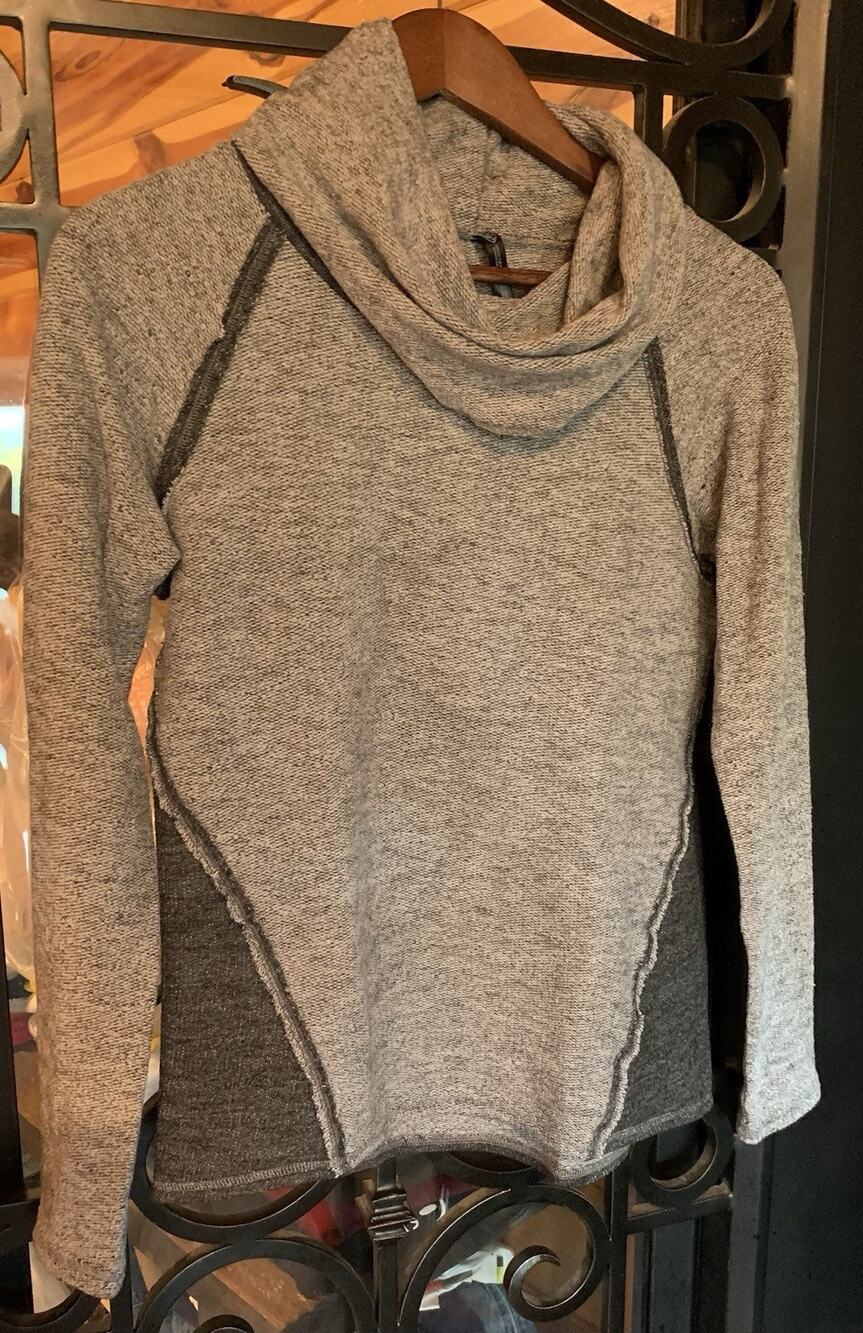 KUHL Nova Pullover Sweater Wool Blend Colorblock Cowl Neck Gray M
